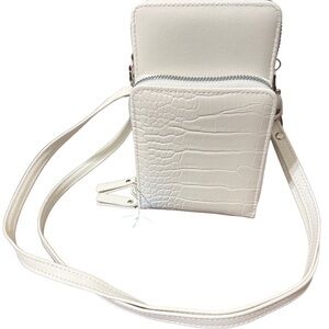 Elegant White Croc-Embossed Crossbody Bag